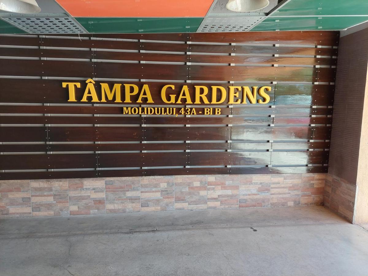 Tampa Gardens Apartment Брашов Екстер'єр фото